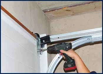 Garage Door Shop Repairs Uxbridge, MA 508-213-7209 - cont-door-installation-t-16-09m